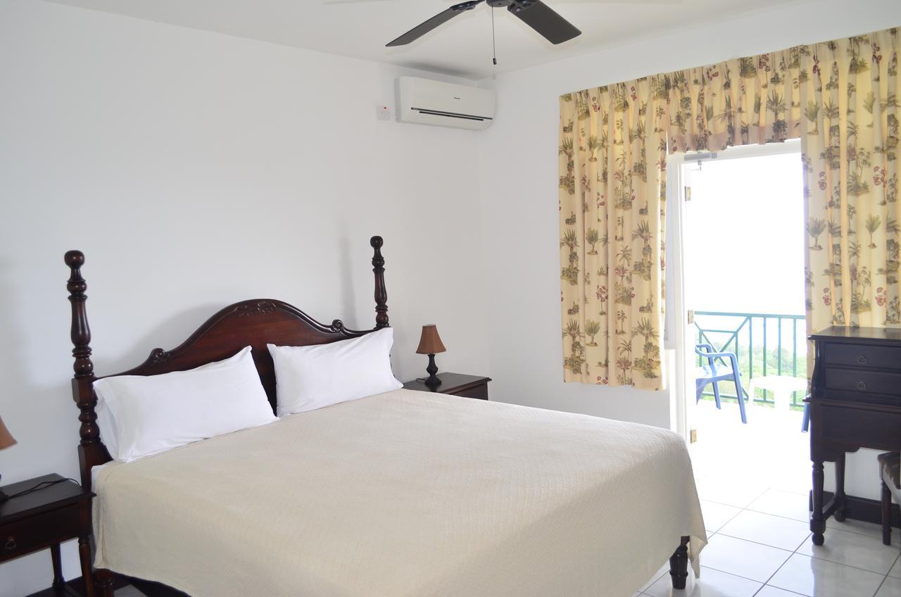 Pink Rock Inn Bed And Breakfast Ocho Rios Buitenkant foto