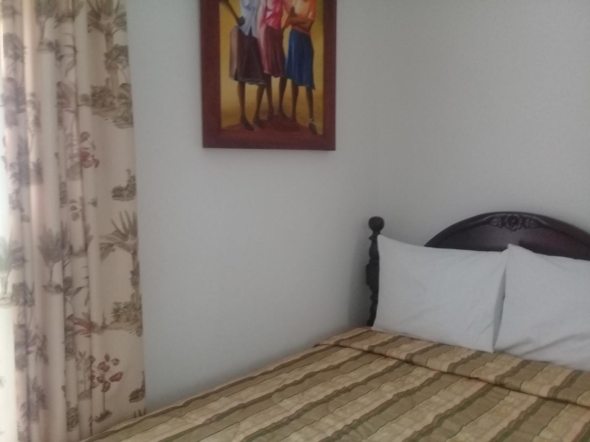 Pink Rock Inn Bed And Breakfast Ocho Rios Buitenkant foto