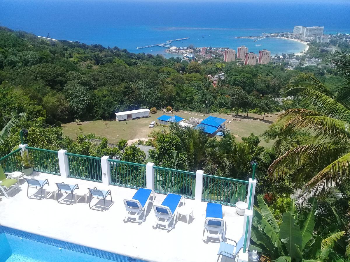 Pink Rock Inn Bed And Breakfast Ocho Rios Buitenkant foto